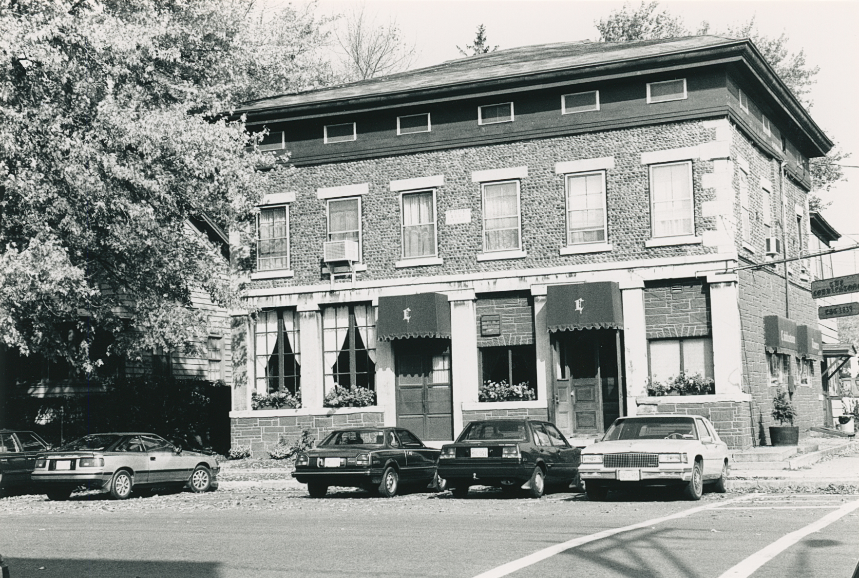 Sal-2 400 First St 2